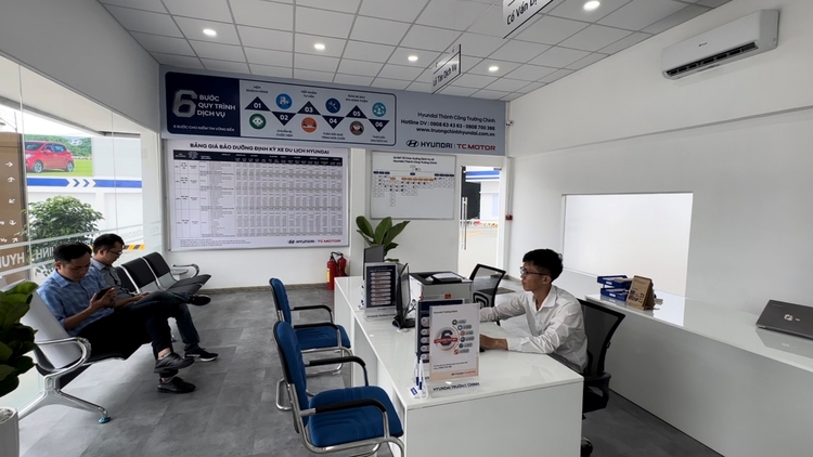 Xưởng Dịch Vụ 2S - Hyundai Trường Chinh (4).jpg Xưởng Dịch Vụ 2S - Hyundai Trường Chinh (4).jpg